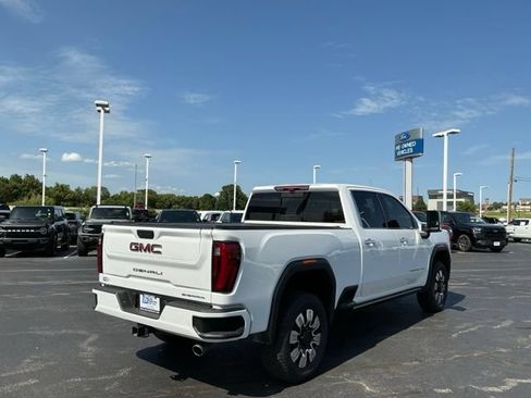 Used 2025 GMC Sierra 2500 Denali w/ Denali Reserve Package AWD/4WD image 3