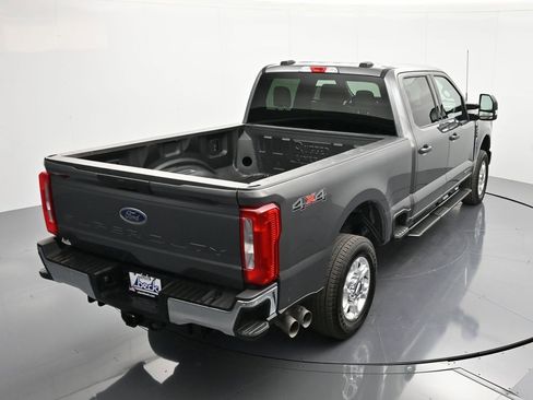 Certified 2025 Ford F250 XLT image 31