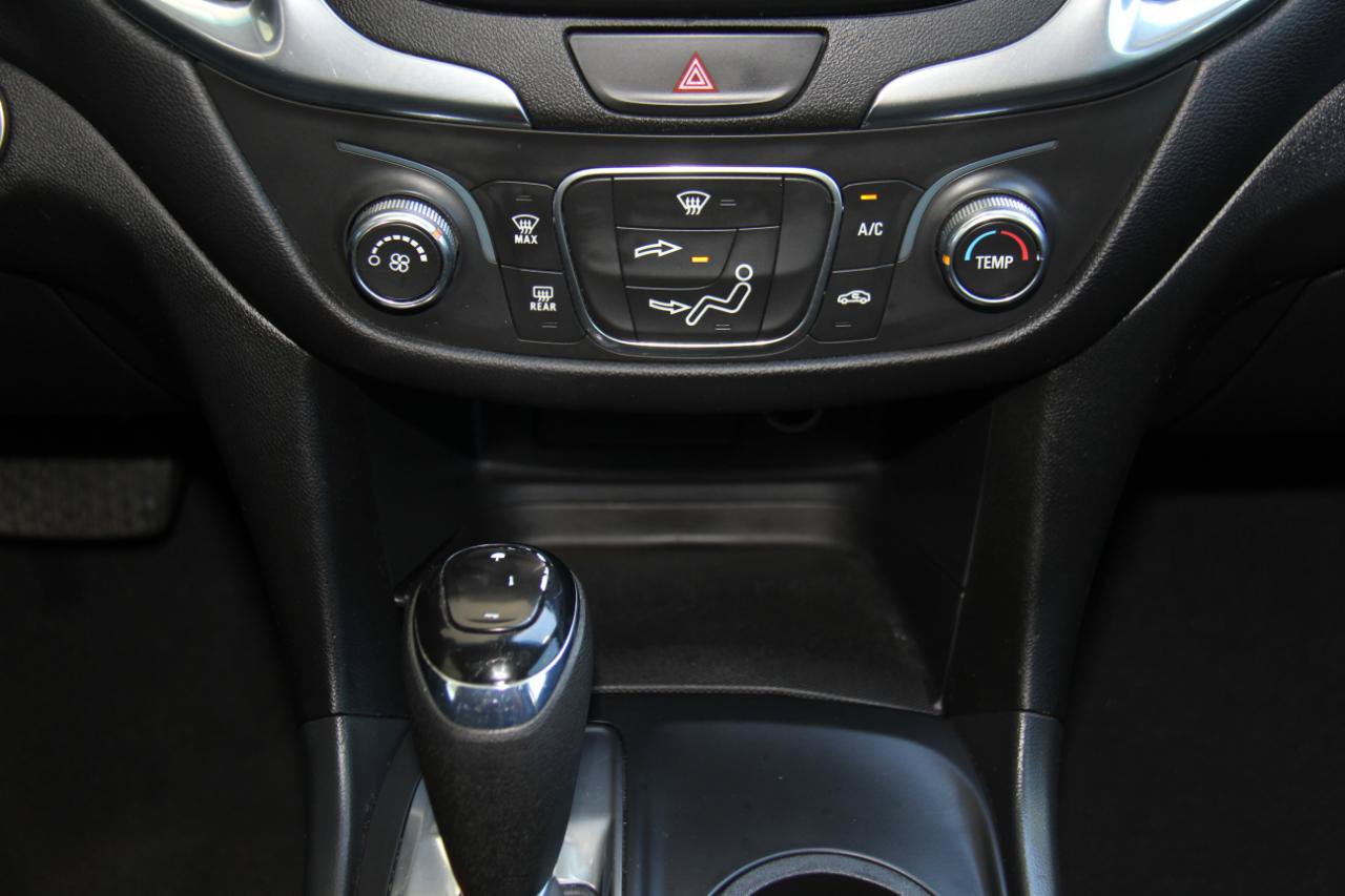 Used 2020 Chevrolet Equinox LT FWD image 15