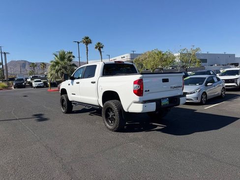 Used 2019 Toyota Tundra SR5 w/ Convenience Package AWD/4WD image 7