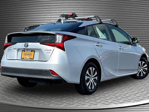 Used 2020 Toyota Prius XLE AWD/4WD image 6