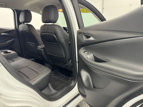 Used 2021 Buick Encore GX Essence w/ Advanced Technology Package FWD image 37