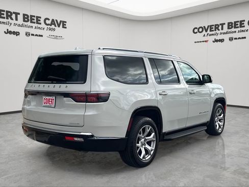 Used 2022 Jeep Wagoneer Series II image 9