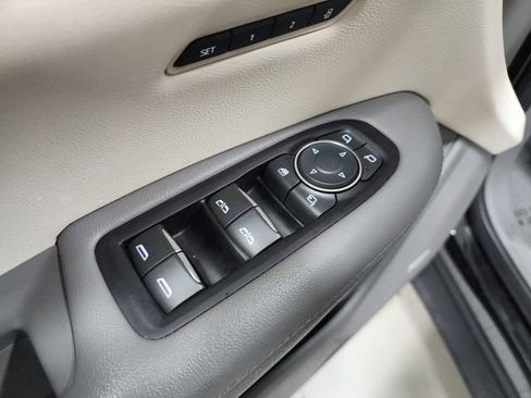 Used 2019 Cadillac XT5 Luxury AWD/4WD image 26