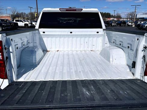 Used 2023 Chevrolet Silverado 1500 LT image 31