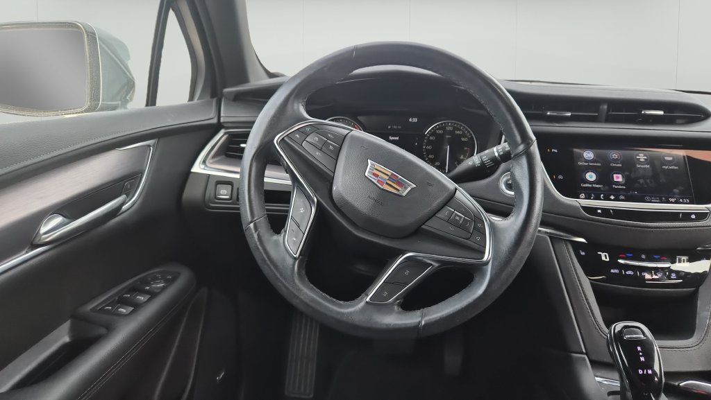 Used 2023 Cadillac XT5 Luxury FWD image 14