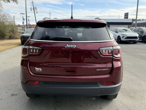 Used 2020 Jeep Compass Sport w/ Tech Group image 9