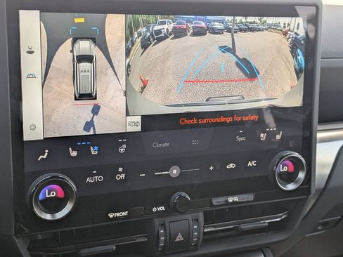 Used 2024 Lexus GX 550 AWD/4WD image 20