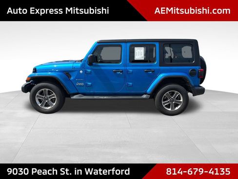 Used 2022 Jeep Wrangler Unlimited Sahara w/ LED Lighting Group AWD/4WD image 4