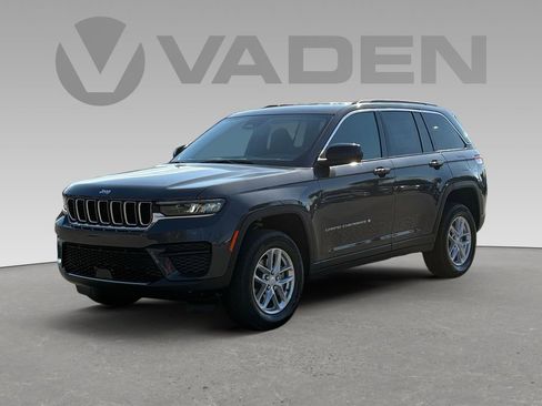 New 2026 Jeep Grand Cherokee Laredo image 21