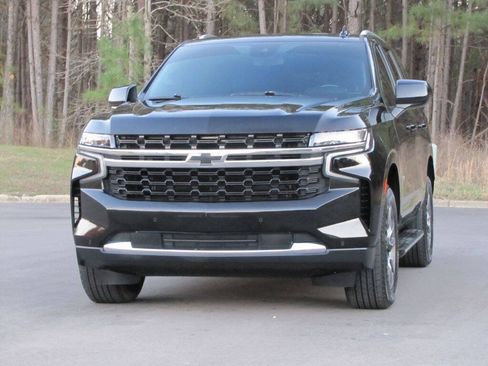 Used 2023 Chevrolet Tahoe LS w/ Driver Alert Package AWD/4WD image 9