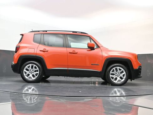 Used 2015 Jeep Renegade Latitude image 21