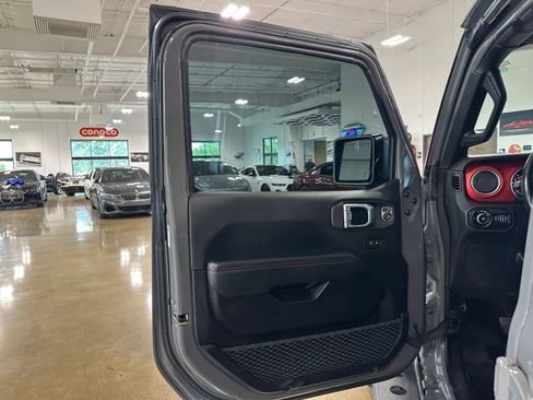 Used 2020 Jeep Wrangler Unlimited Rubicon AWD/4WD image 10