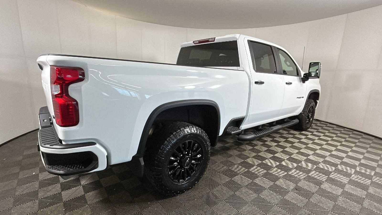 Used 2022 Chevrolet Silverado 2500 LT w/ Z71 Sport Edition AWD/4WD image 3