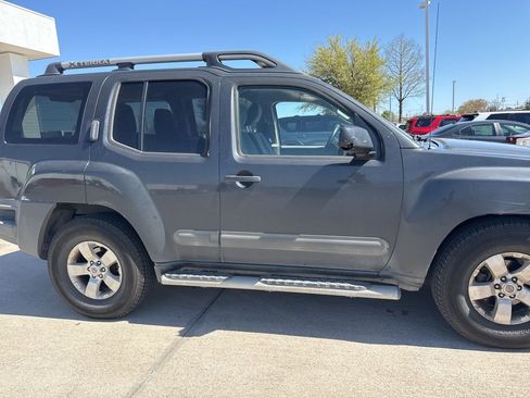 Used 2013 Nissan Xterra S image 3