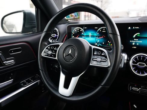 Used 2020 Mercedes-Benz GLB 250 4MATIC image 46