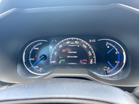 Used 2024 Toyota RAV4 LE AWD/4WD image 17