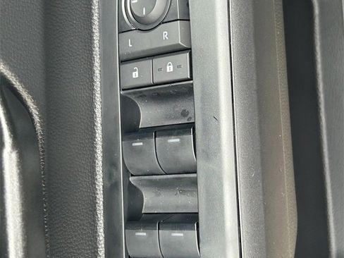 Used 2026 Toyota Tacoma SR image 20