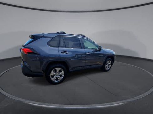 Used 2024 Toyota RAV4 LE AWD/4WD image 8