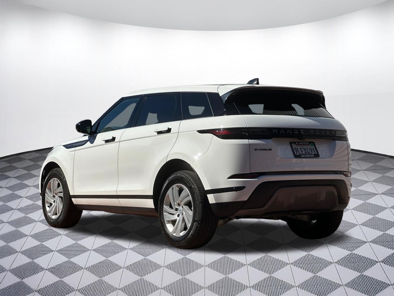 Used 2024 Land Rover Range Rover Evoque S AWD/4WD image 3