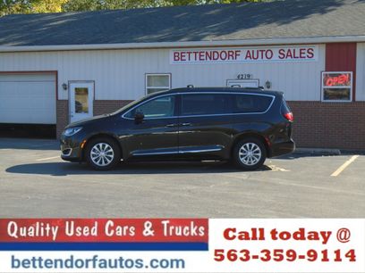 Used 2017 Chrysler Pacifica Touring-L