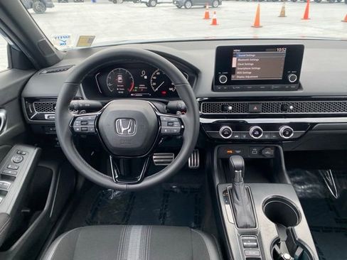 Used 2024 Honda Civic Sport image 13
