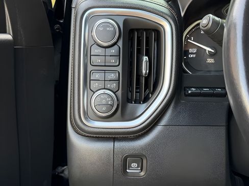 Used 2020 GMC Sierra 1500 AT4 w/ AT4 Premium Package AWD/4WD image 36
