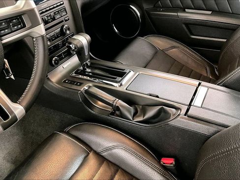 Used 2011 Ford Mustang GT Premium w/ Security Pkg image 17