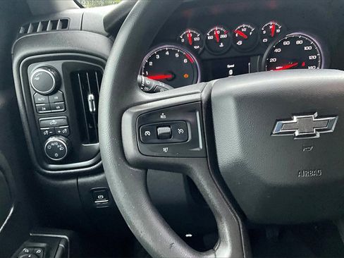 Used 2019 Chevrolet Silverado 1500 Custom Trail Boss w/ Custom Convenience Package image 18