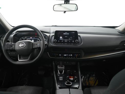Certified 2026 Nissan Rogue SV w/ Cold Weather Package AWD/4WD image 16