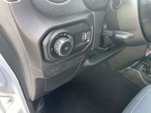 Used 2026 Jeep Wrangler Unlimited Sport w/ Dual Top Group AWD/4WD image 18