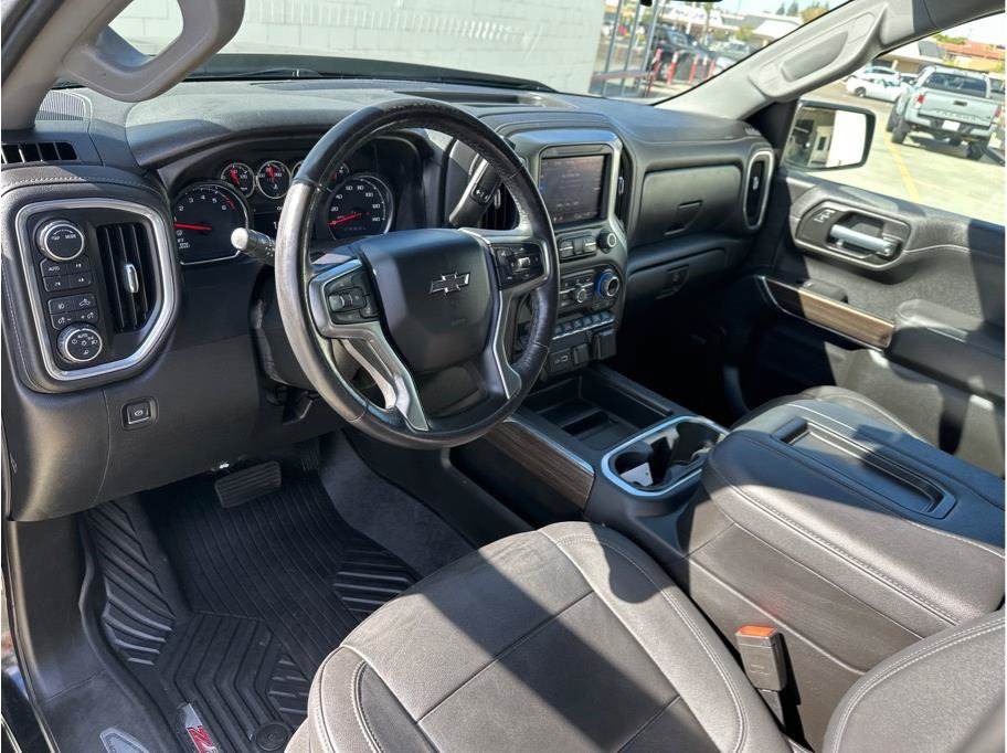 Used 2021 Chevrolet Silverado 1500 LT Trail Boss w/ Convenience Package II AWD/4WD image 28