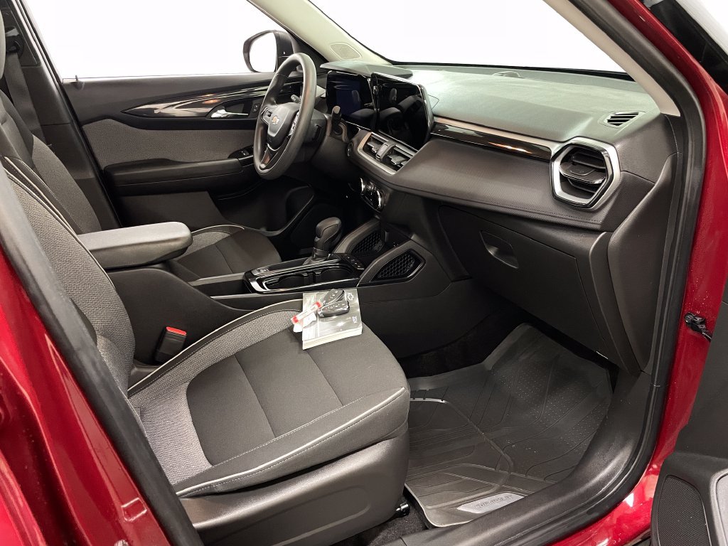 Certified 2024 Chevrolet TrailBlazer LS w/ LS Convenience Package FWD image 29