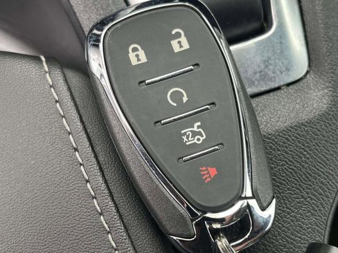 Used 2023 Chevrolet Camaro LT RWD image 4