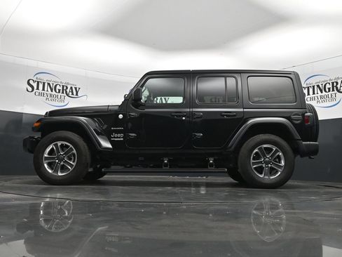 Used 2021 Jeep Wrangler Unlimited Sahara AWD/4WD image 29