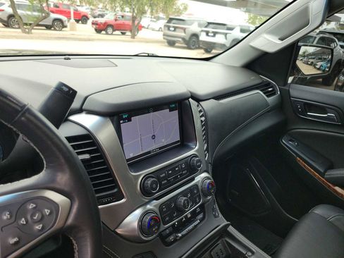 Used 2018 Chevrolet Suburban Premier AWD/4WD image 24