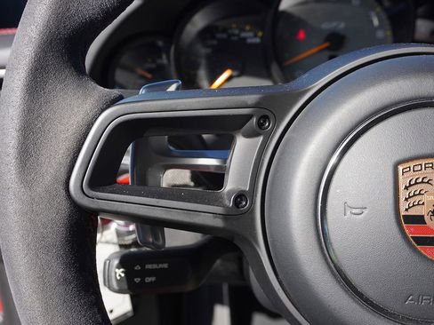 Used 2018 Porsche 911 GT3 RWD image 34