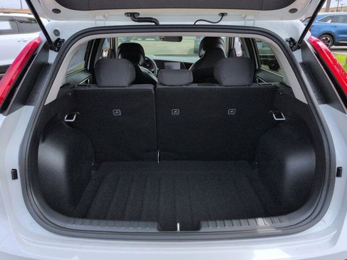 New 2026 Kia Niro LX FWD image 27