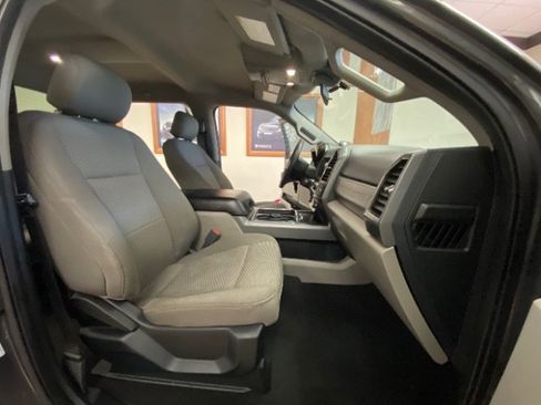 Used 2020 Ford F350 XLT w/ XLT Premium Package AWD/4WD image 13