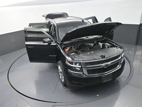 Used 2017 Chevrolet Tahoe LT w/ Luxury Package AWD/4WD image 32