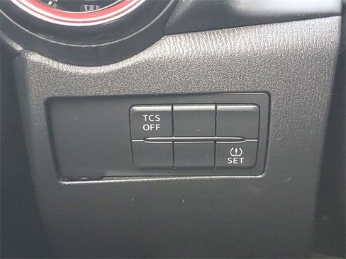 Used 2018 MAZDA CX-3 Sport image 18