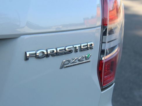 Used 2014 Subaru Forester 2.5i Limited image 42