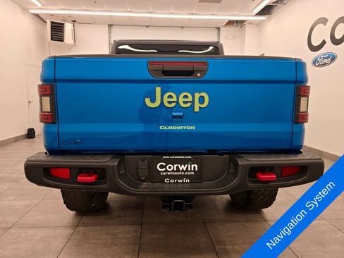 Used 2022 Jeep Gladiator Rubicon w/ Cold Weather Group AWD/4WD image 4
