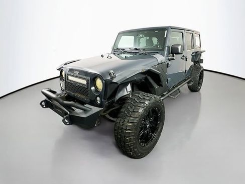 Used 2018 Jeep Wrangler Unlimited Sport S image 3