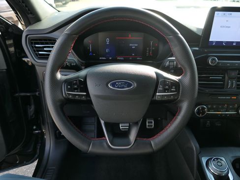 Used 2024 Ford Escape ST-Line image 15