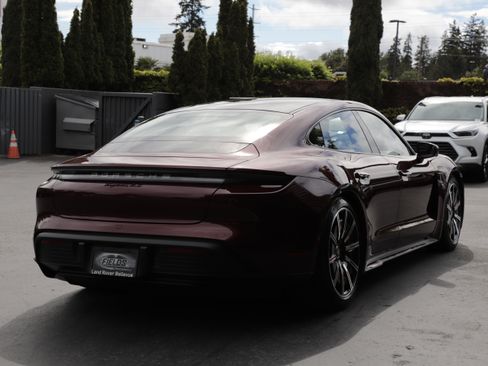 Used 2021 Porsche Taycan 4S AWD/4WD image 8