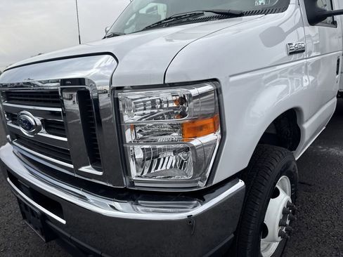 New 2025 Ford E-450 and Econoline 450 Super Duty w/ Driver's Safety Package image 23