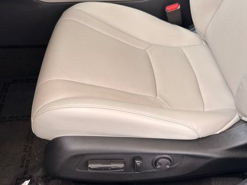 Used 2026 Honda Accord EX-L image 5