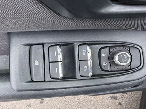 Used 2025 Subaru Forester Premium w/ Convenience Package #2 AWD/4WD image 15