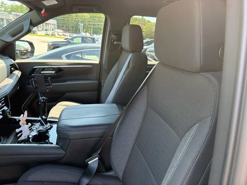 Certified 2025 Chevrolet Tahoe LS w/ LPO, Dark Essentials Package AWD/4WD image 8